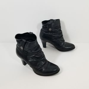 BCBG Black Leather Rouched Heel Ankle Boots Women Size 6.5